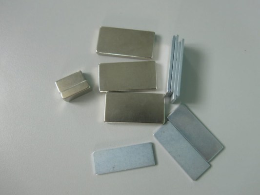 Square magnet