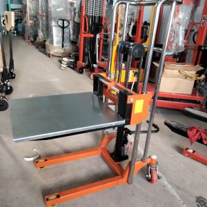 Hand pallet truck