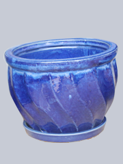 Round ceramic pot