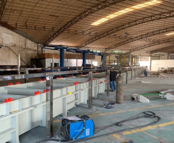 Mobile crane electroplating line