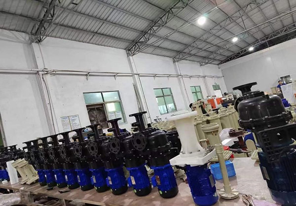 Horizontal pump