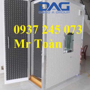 Soundproof construction