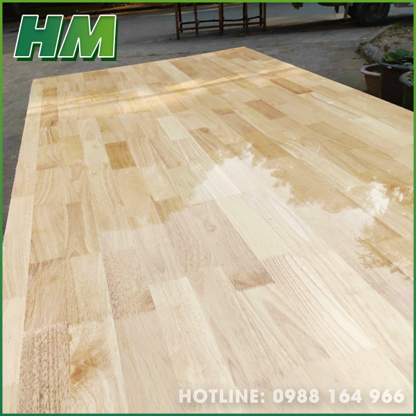 Laminated plywood
