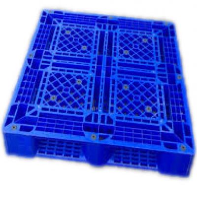 Plastic pallet