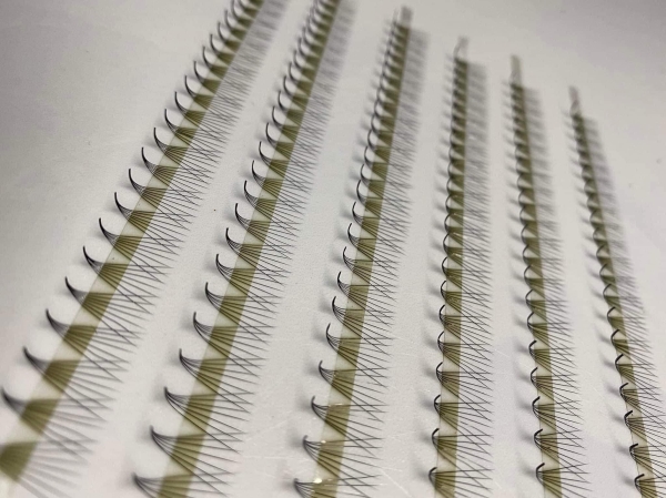 False eyelashes