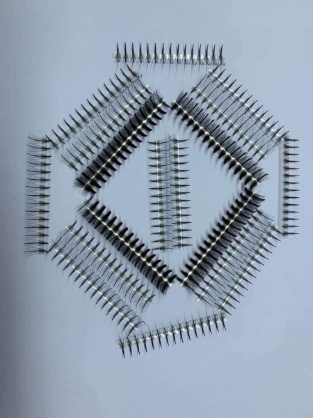 False eyelashes