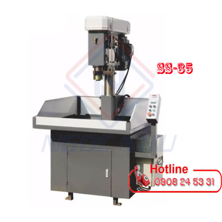 Hydraulic drilling machine