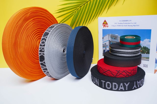 Woven webbing