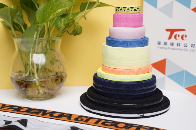 Woven elastic