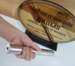 Magnet bar