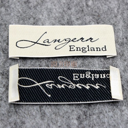 Woven label