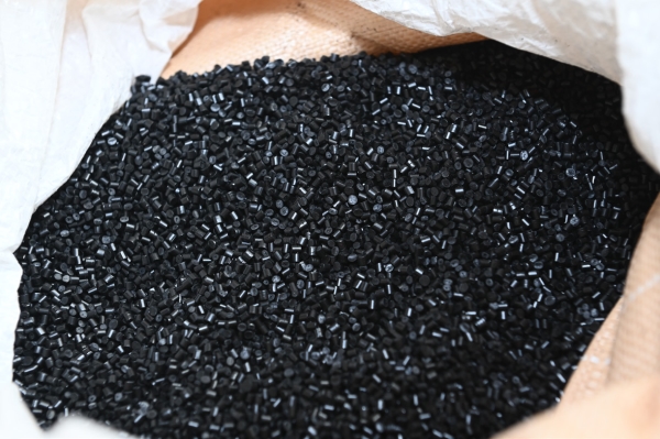 Plastic recycling line