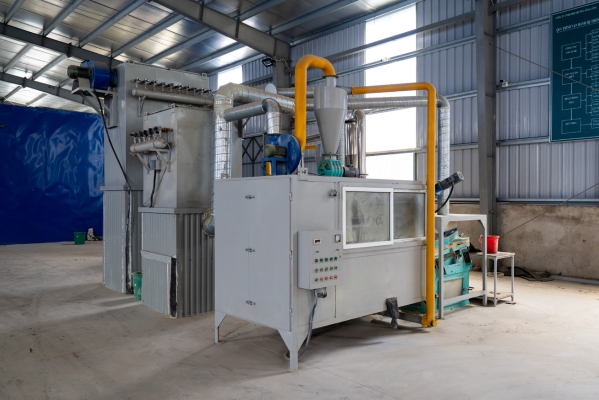 E-waste treatment and recycling line