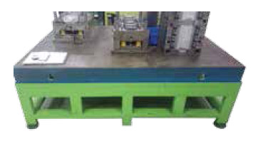 Mold storage table