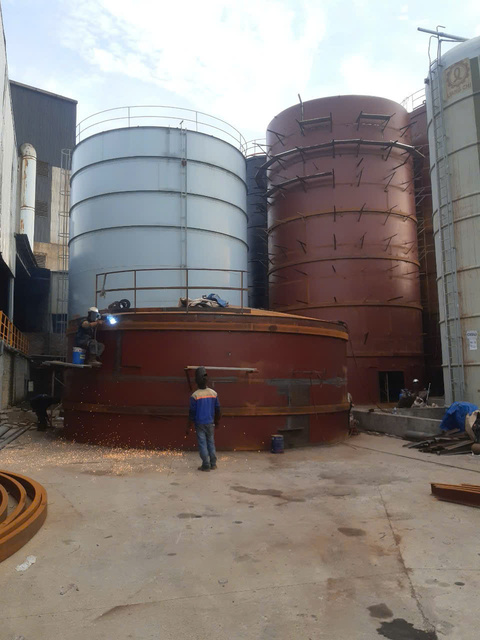 Industrial tank