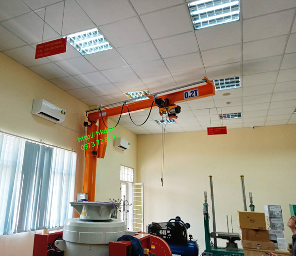 Rotary crane