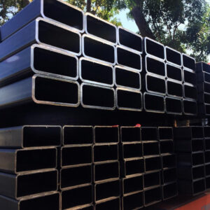 Rectangular steel pipe