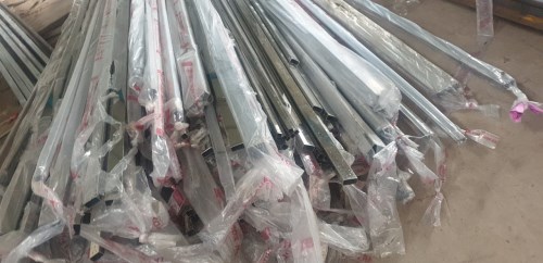 Square steel tube