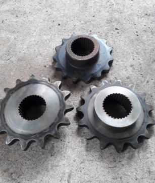 Machine repair and refurbishment services
