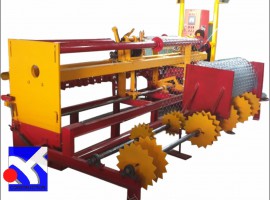 Mesh knitting machine