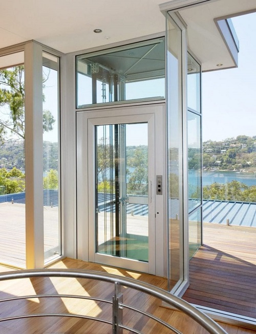 Glass elevator