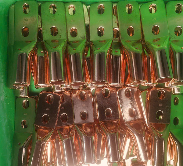 Cable lugs