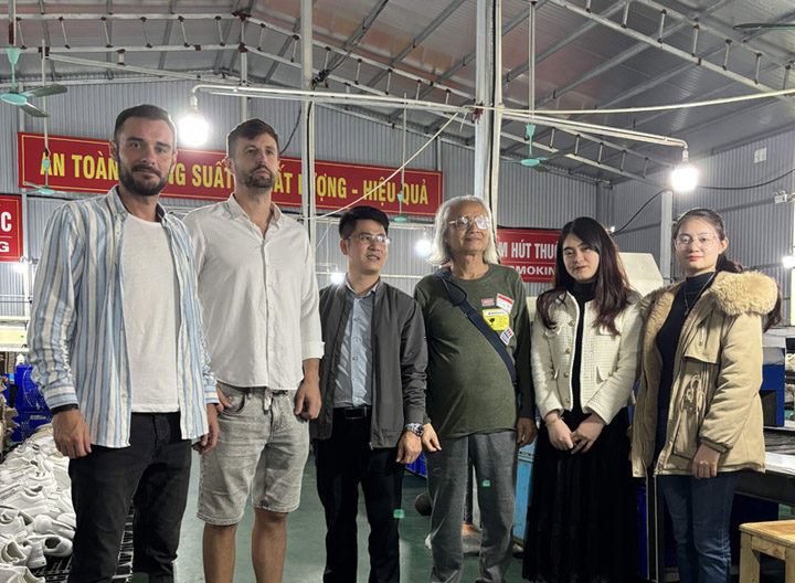 Customers visiting Vasashoes factory