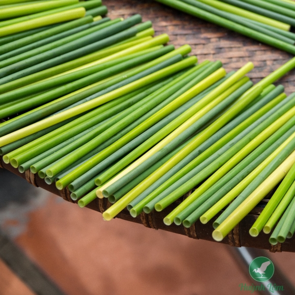 Grass straw
