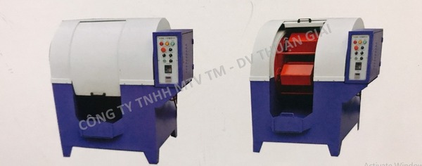 High-speed centrifugal barrel finishing machine