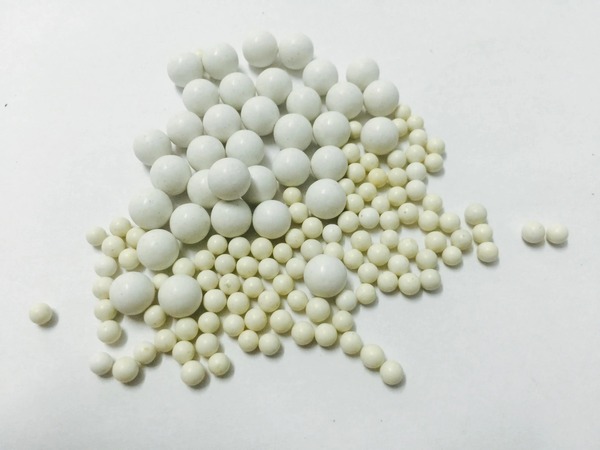 High alumina ceramic grinding media balls