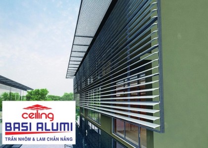 Wing louvers
