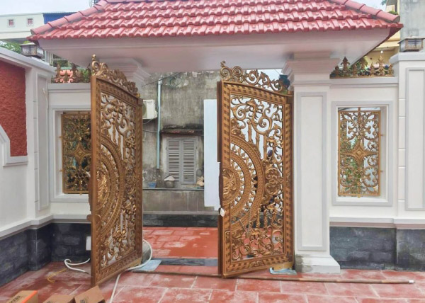 In-ground automatic gate