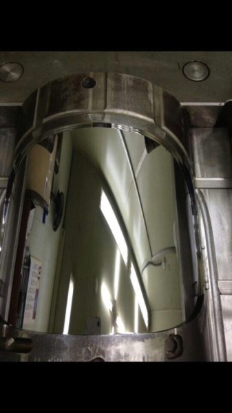 Mirror finish plastic injection mold