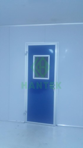 Cleanroom door