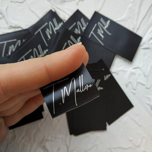 Satin label