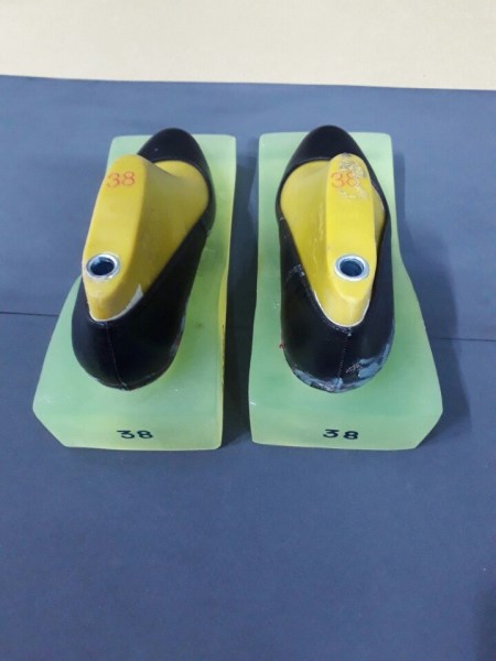 PU glue for shoes molds