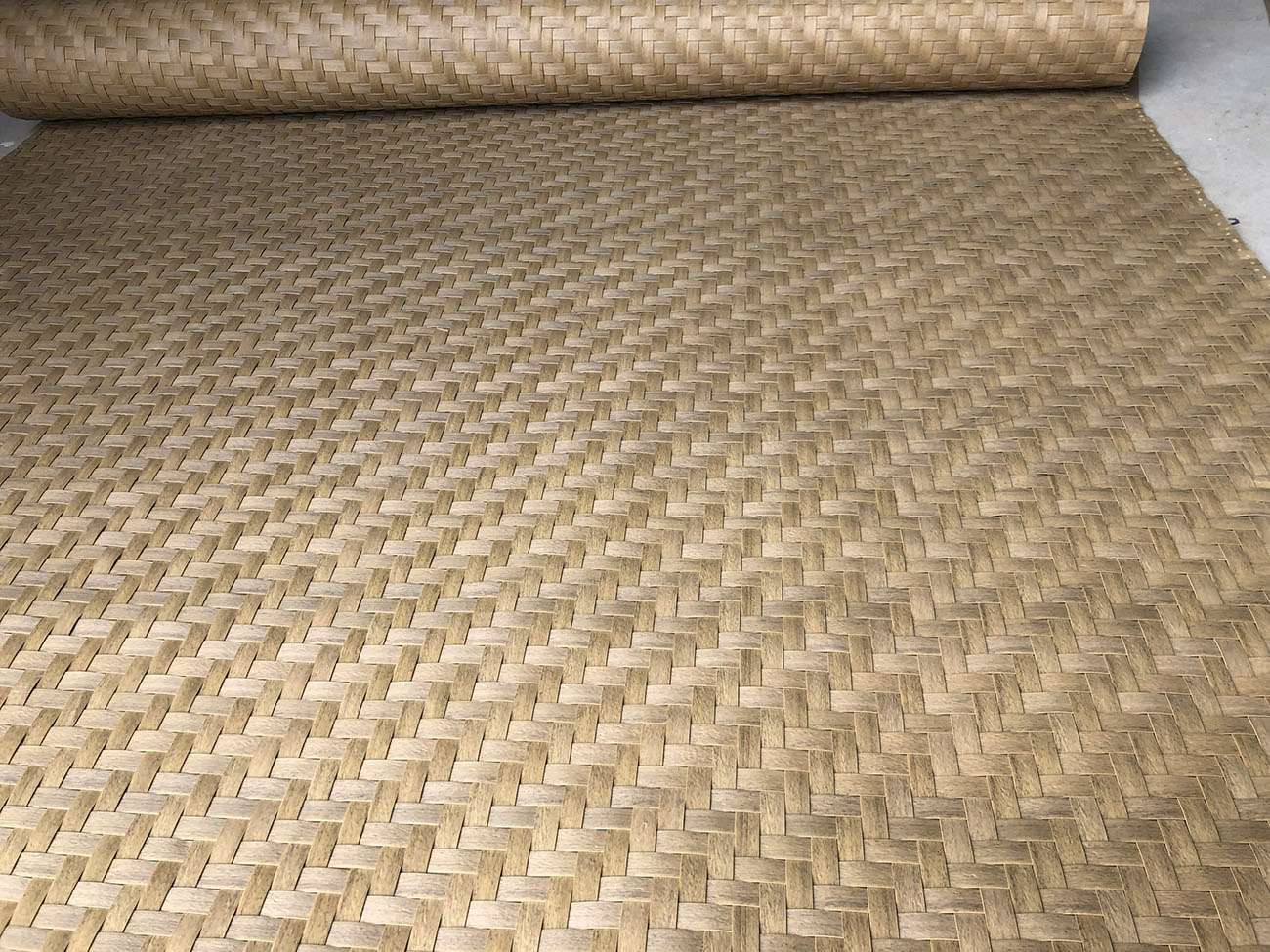 Synthetic woven bamboo mat