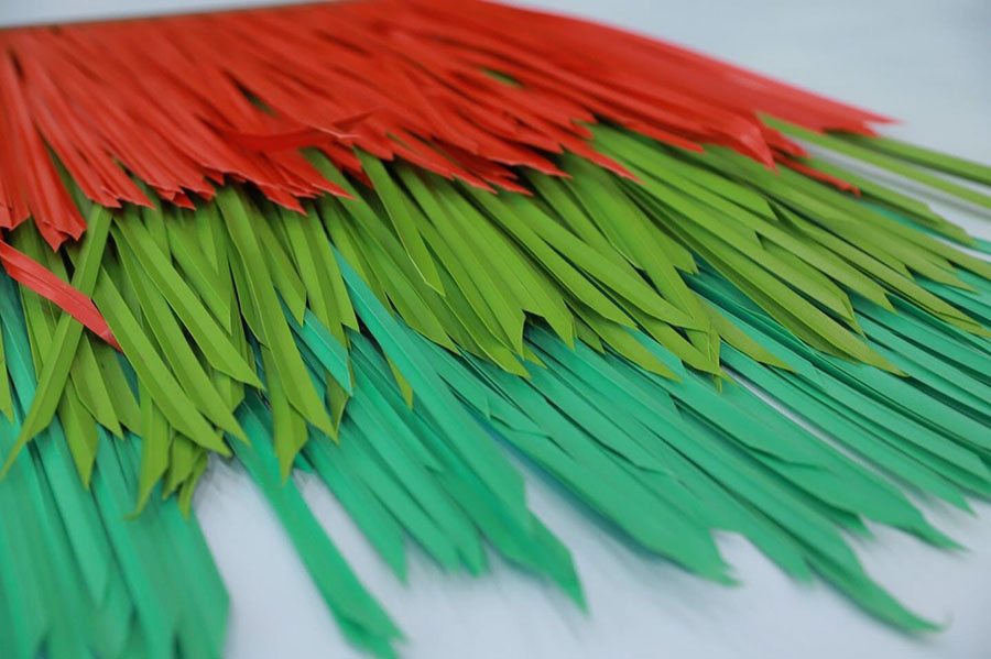 Colored synthetic straw