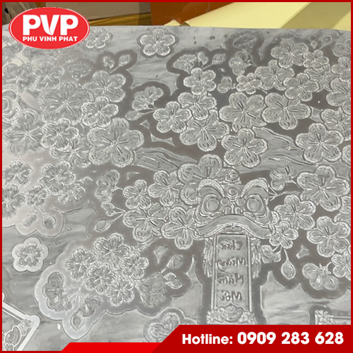 Metal embossing mold