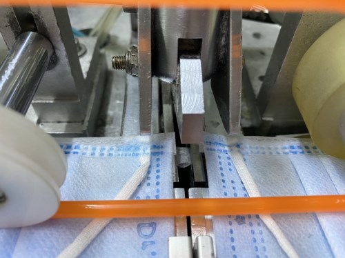 Cutting the border of the mask