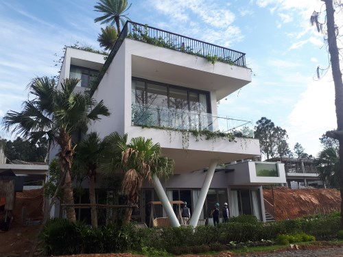 Flamingo villa