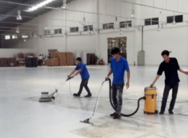 Warehouse cleaning service
