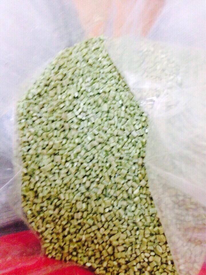 Recycled PVC plastic pellets