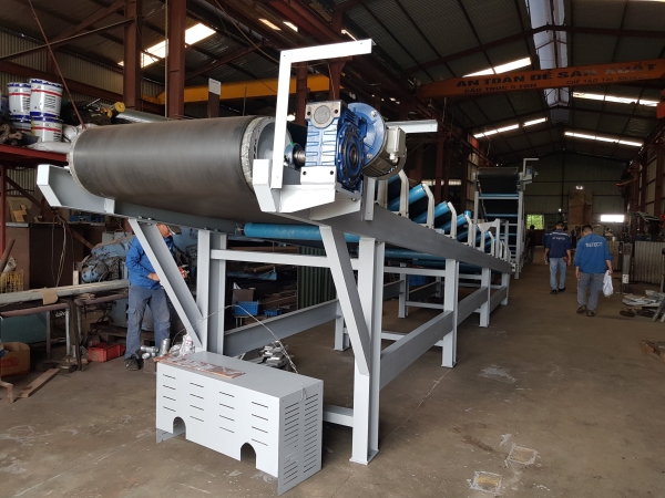 Rubber conveyor