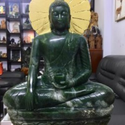 Buddha statue