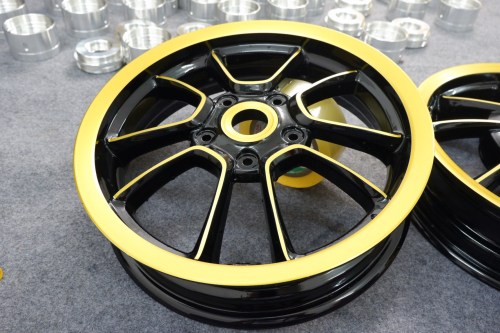 Aluminum anodizing service