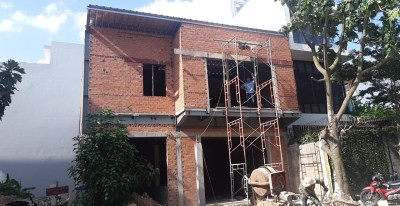 Pre-engineered steel building construction