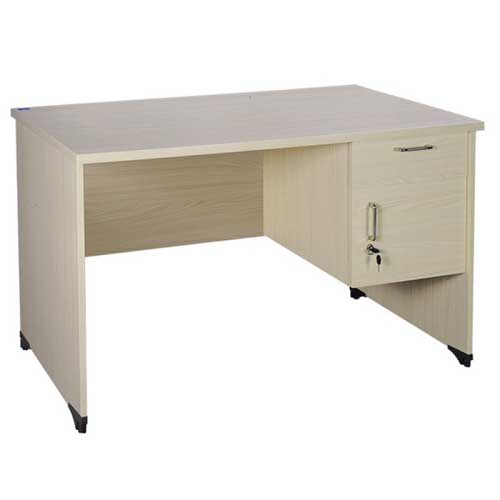Single person desk
