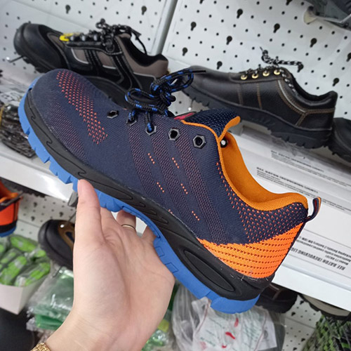 Safety shoes