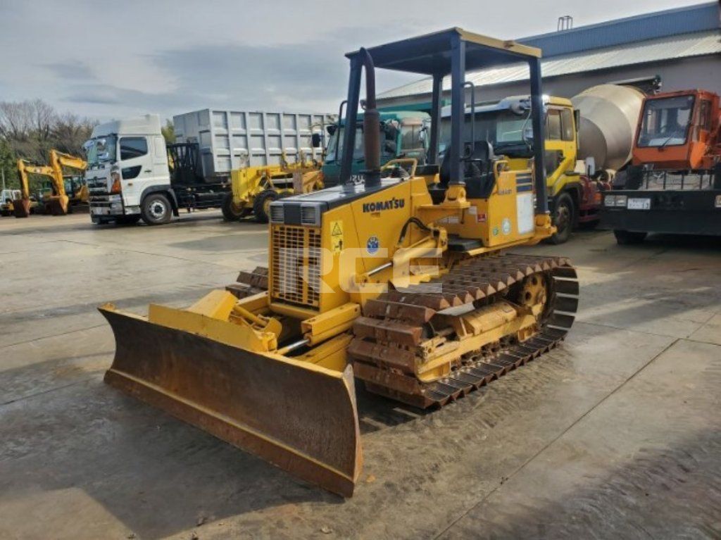 D21P-8 Komatsu Bulldozer